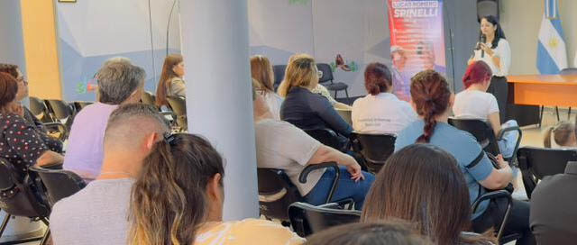 POSADAS: Jornada municipal abordó el ciclo de la violencia y el acompañamiento a mujeres