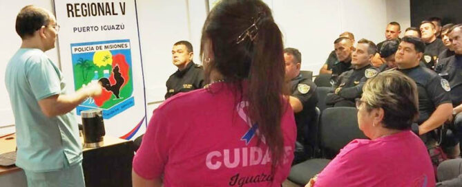 IGUAZÚ: La Policía se sumó al Mes Azul con una charla sobre cáncer de próstata